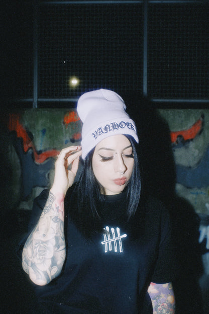 beanie lilac